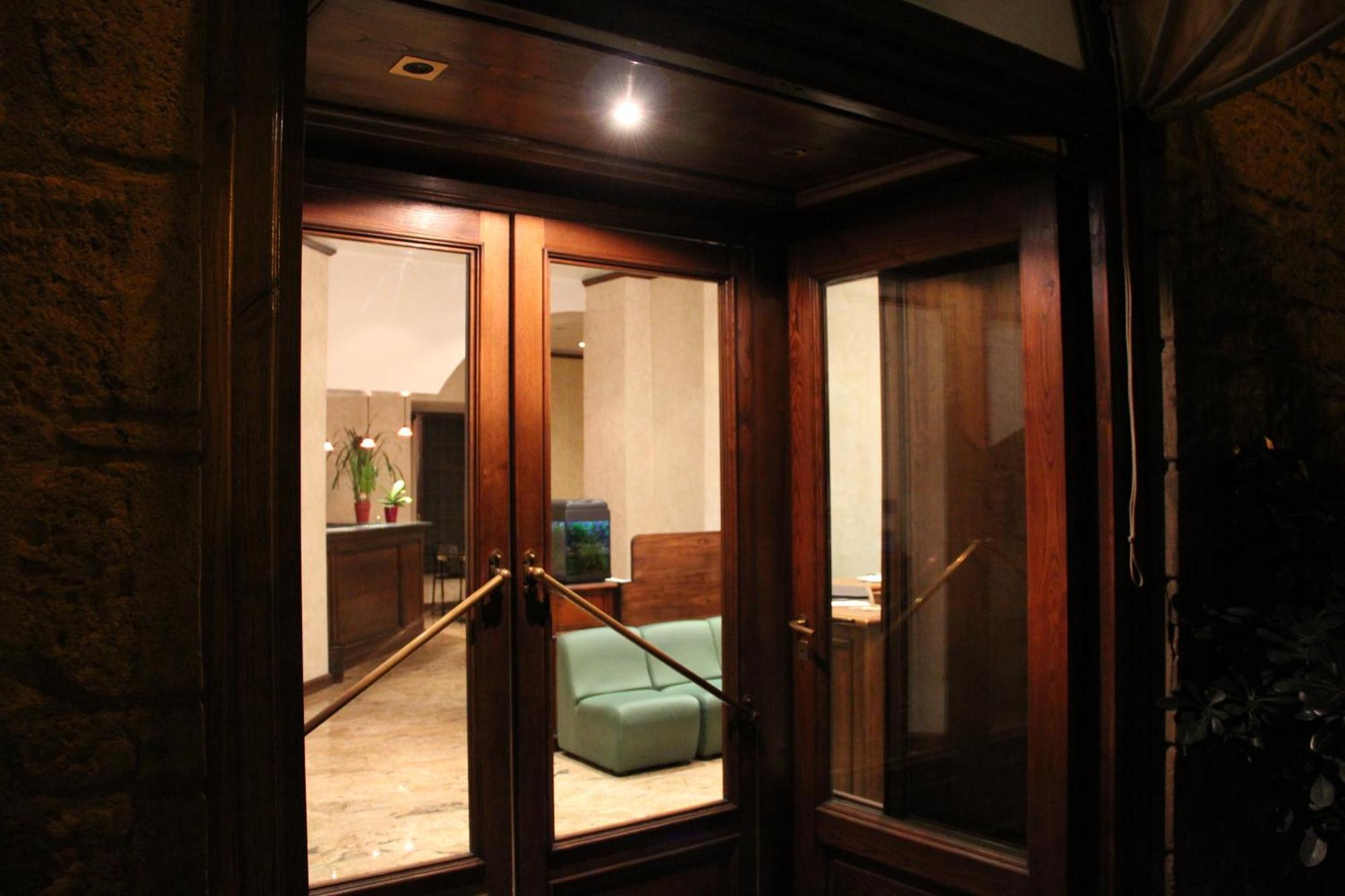 Hotel Valentino Centro Storico Orvieto Ngoại thất bức ảnh