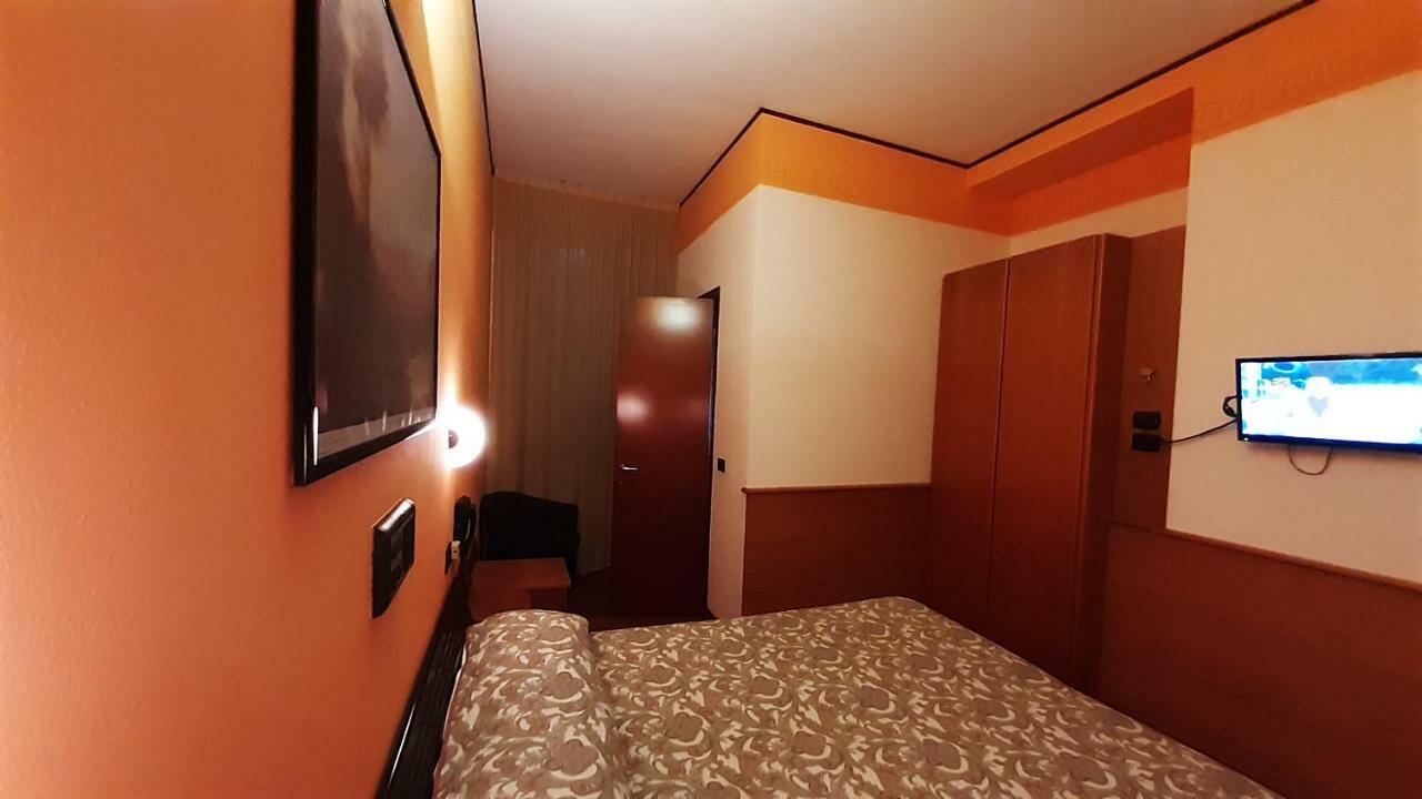 Hotel Valentino Centro Storico Orvieto Ngoại thất bức ảnh